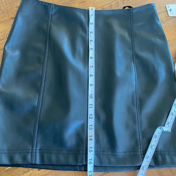 Free People Modern Femme Vegan Leather Skirt In Black Size Large - Picture 8 of 10